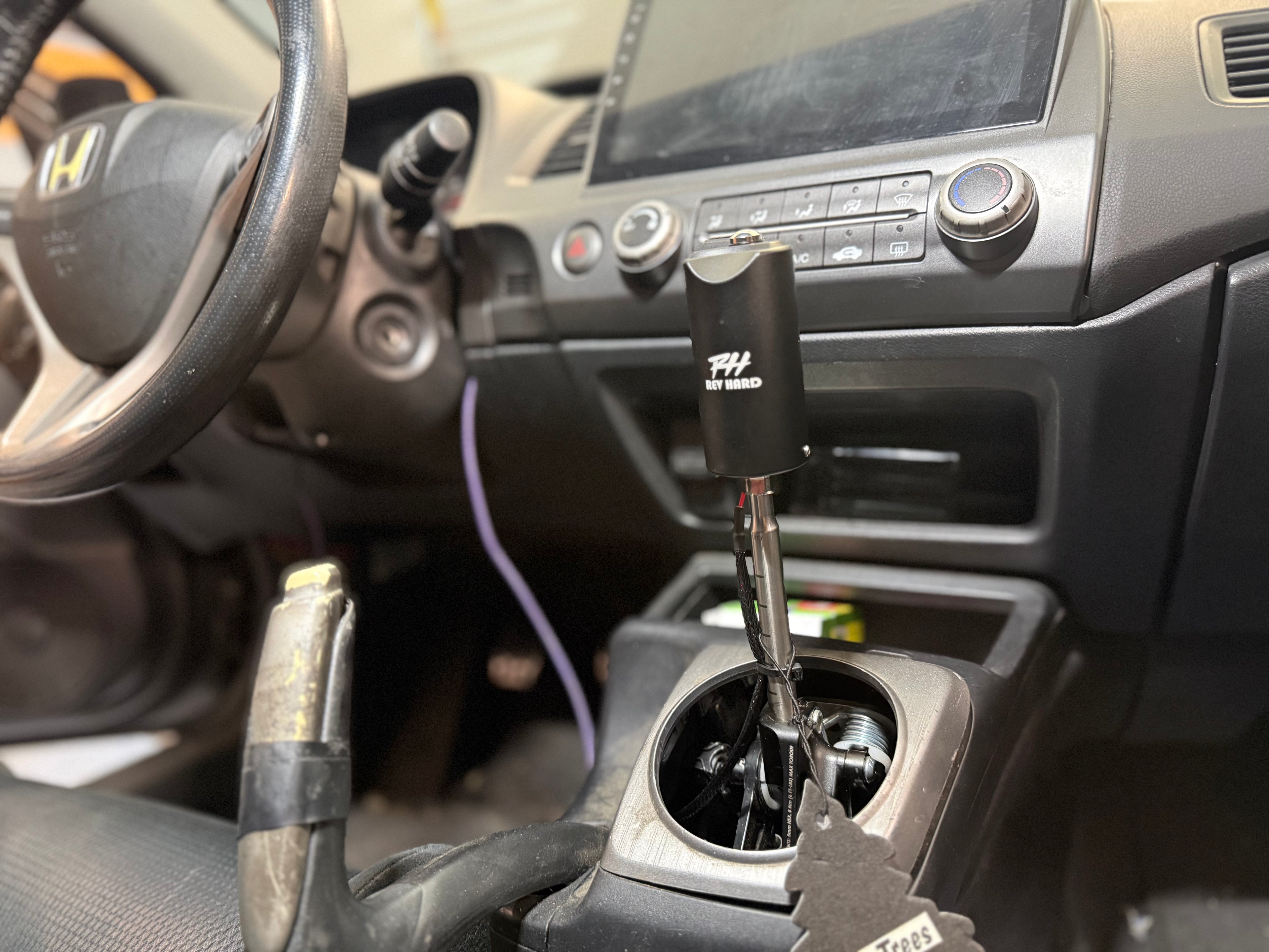 Rev-Hard Rolling Anti-Lag / NOS Shift Knob