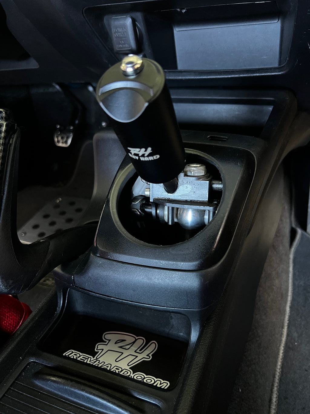 Rev-Hard Rolling Anti-Lag / NOS Shift Knob